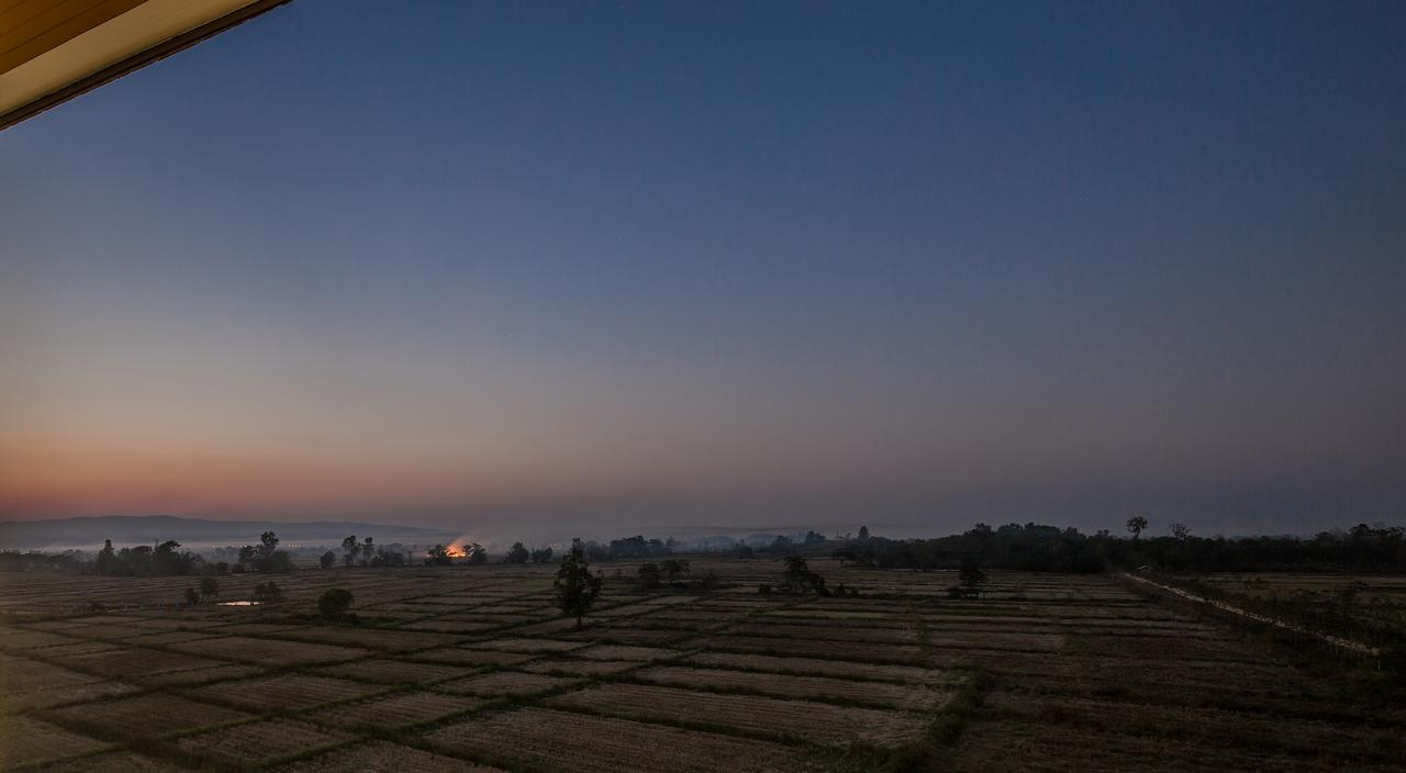 Sann View Hotel Thoeng Екстериор снимка